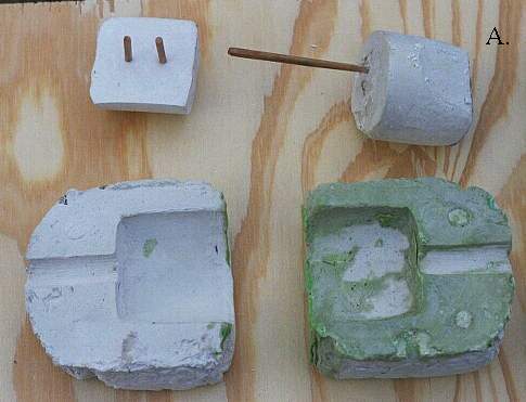 Small molds with aluminum castings