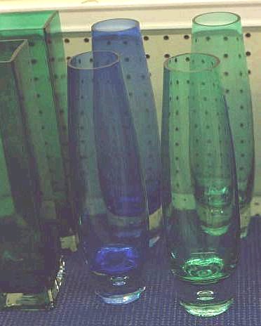 Ground top vases, color lined, bubble in bottom