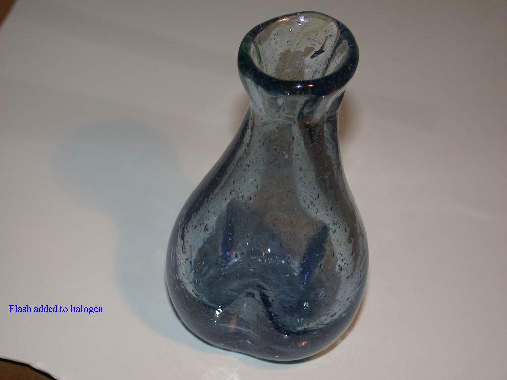 Three lobe glass with color